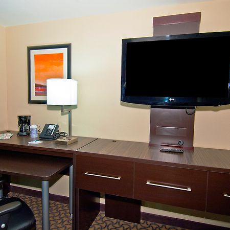 Holiday Inn Express & Suites Jackson/Pearl International Airport Kültér fotó
